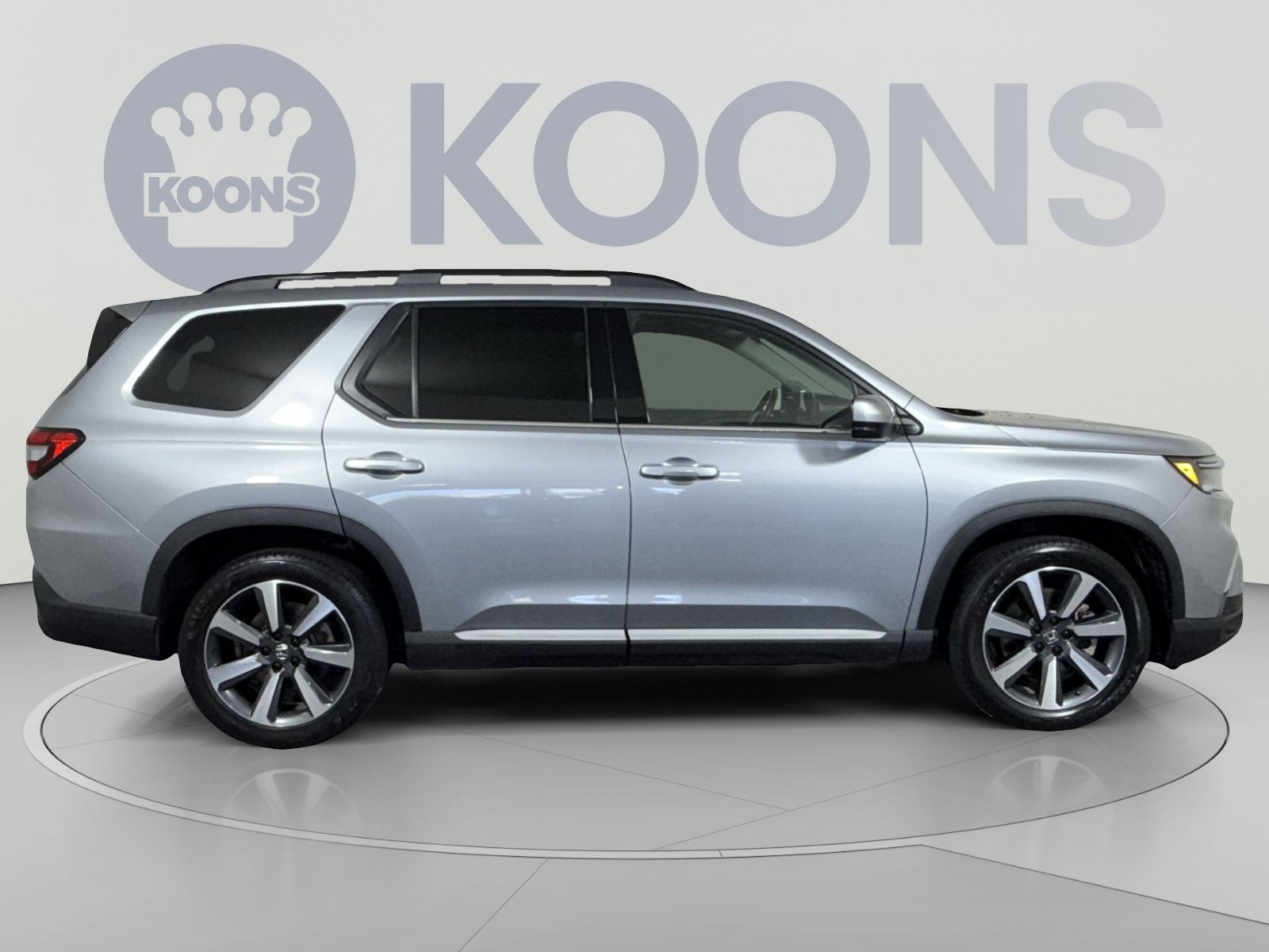 Used 2023 Honda Pilot Touring image 8