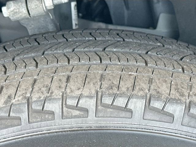 Used 2024 Jeep Grand Cherokee L Limited w/ Luxury Tech Group II image 35