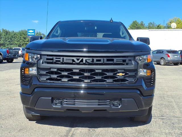 Used 2023 Chevrolet Silverado 1500 Custom AWD/4WD image 2