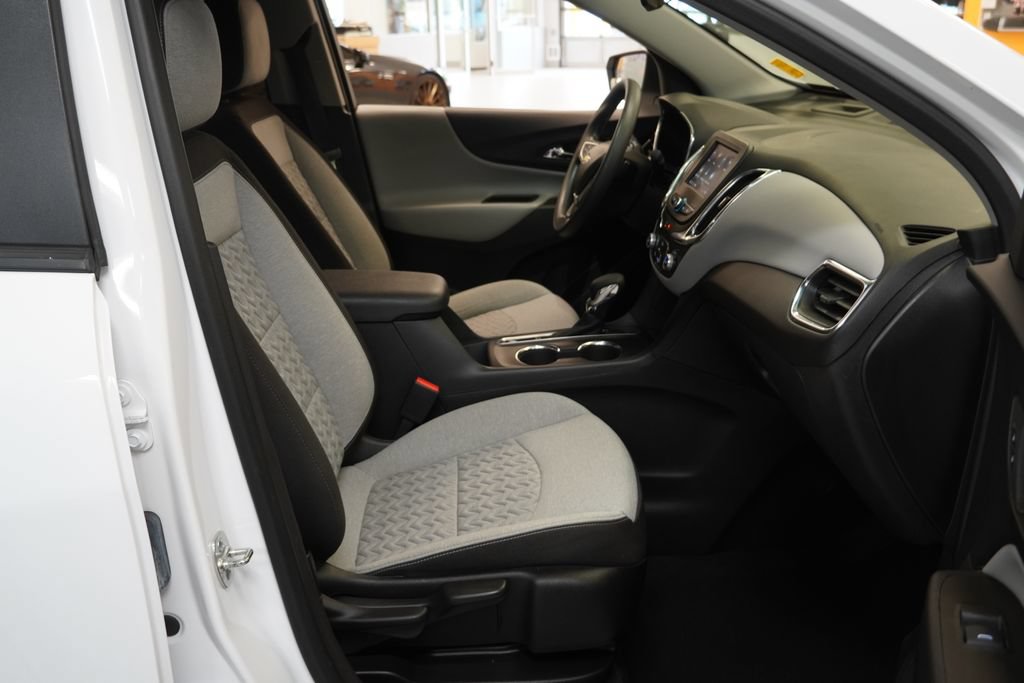 Used 2024 Chevrolet Equinox LS w/ LS Convenience Package FWD image 25