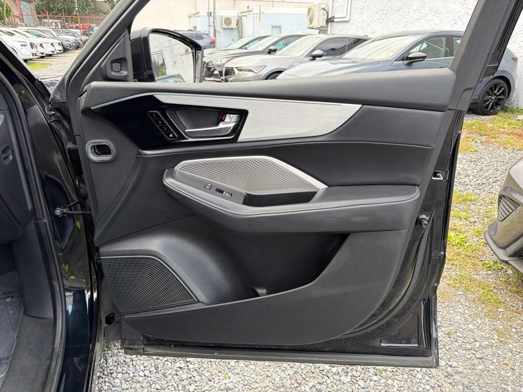 Used 2023 Acura MDX w/ Technology Package AWD/4WD image 16