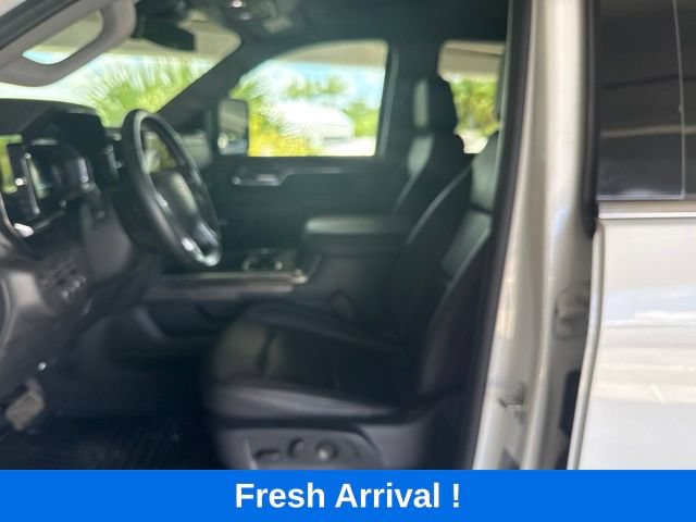 Used 2024 Chevrolet Silverado 3500 LTZ w/ LTZ Convenience Package AWD/4WD image 2
