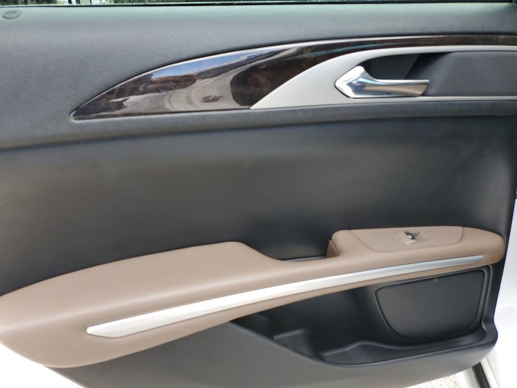 Used 2016 Lincoln MKZ Hybrid w/ Equipment Group 600A Reserve image 10