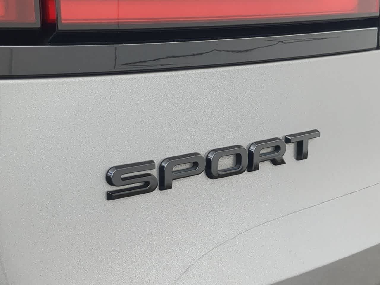 Certified 2025 Land Rover Range Rover Sport SE AWD/4WD image 13
