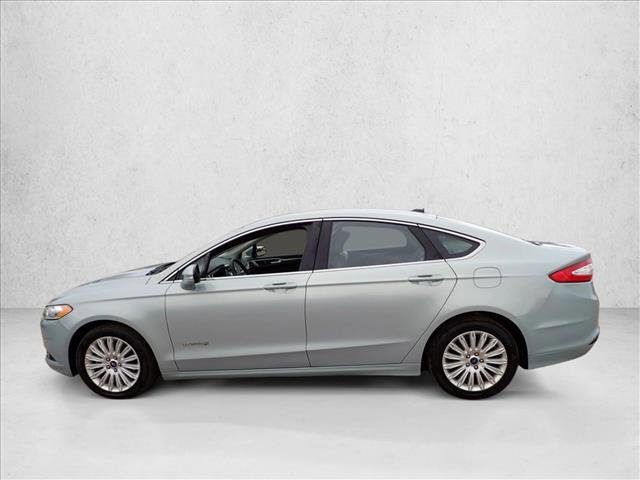 Used 2014 Ford Fusion SE w/ Equipment Group 502A FWD image 2