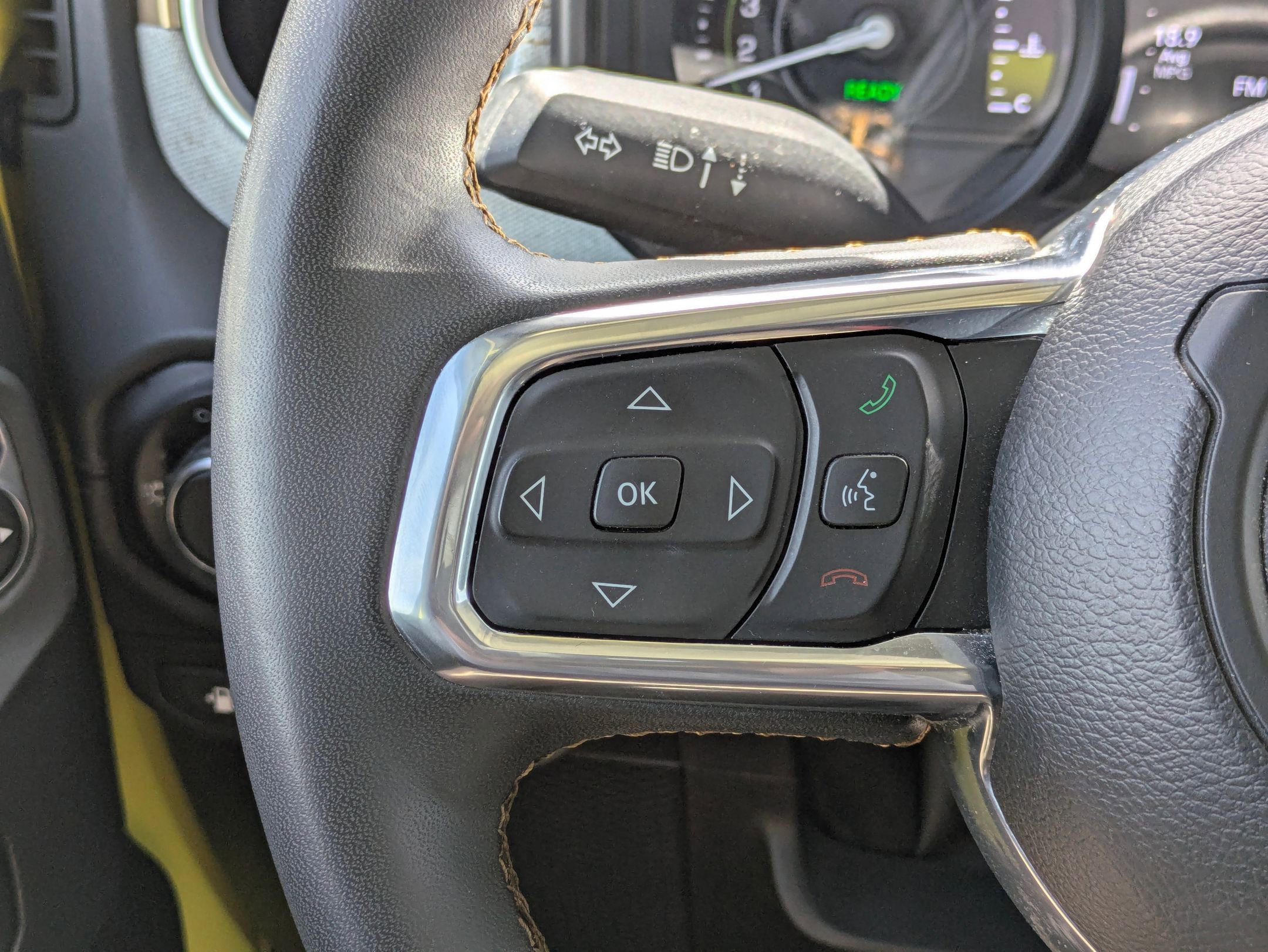 Used 2024 Jeep Wrangler Sahara AWD/4WD image 23