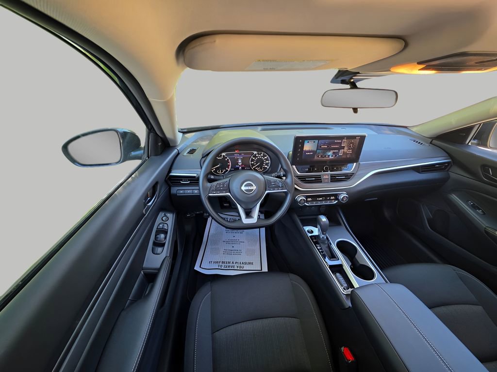 New 2026 Nissan Altima 2.5 SV image 11