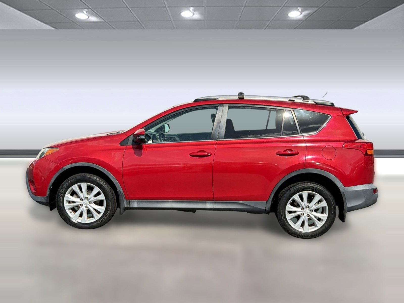 Used 2015 Toyota RAV4 Limited image 2