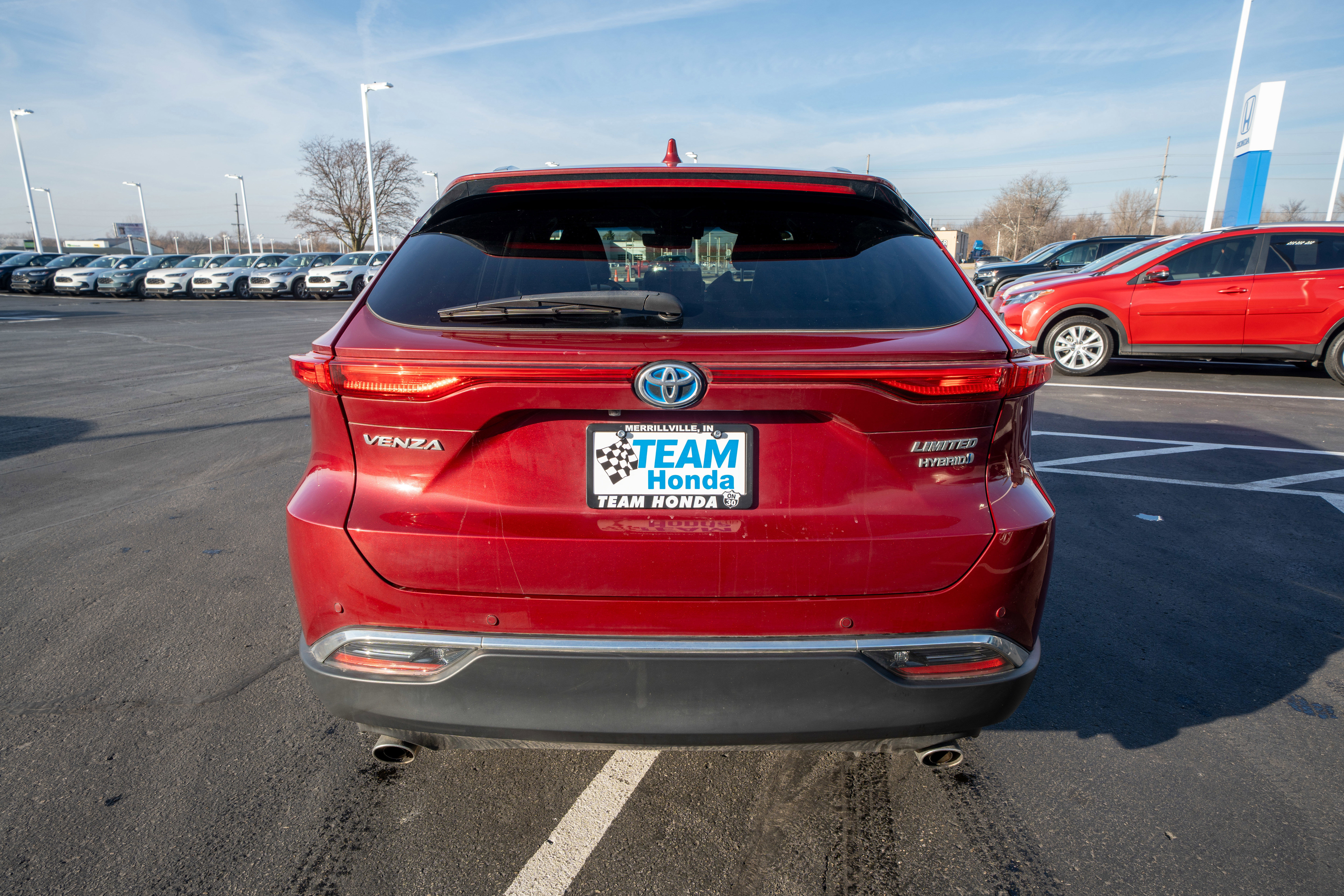 Used 2021 Toyota Venza Limited w/ Advanced Technology Package image 5