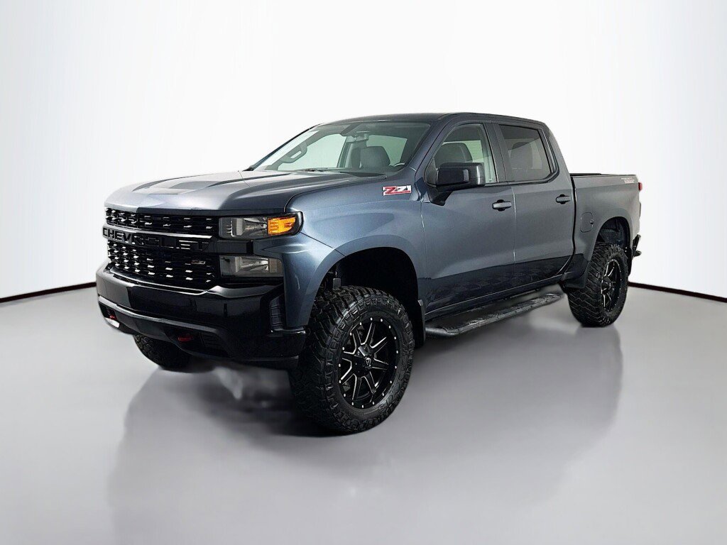 Used 2020 Chevrolet Silverado 1500 Custom Trail Boss w/ Custom Convenience Package AWD/4WD image 1