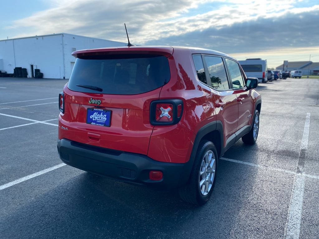 Used 2023 Jeep Renegade Latitude AWD/4WD image 7