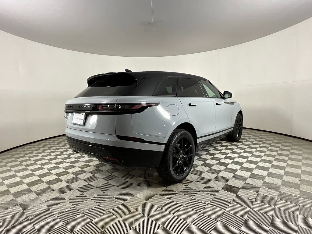 New 2026 Land Rover Range Rover Velar Dynamic SE image 2
