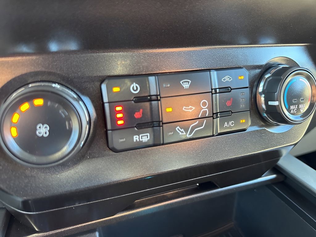 Used 2022 Ford F250 XLT w/ XLT Premium Package image 21