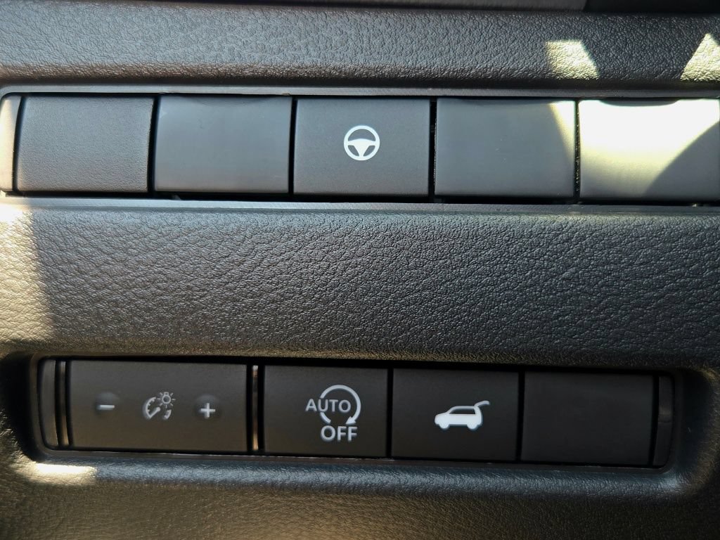 New 2026 Nissan Rogue SV AWD/4WD image 27
