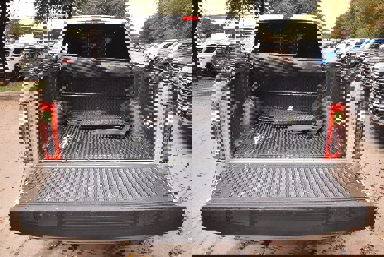 Certified 2023 Ford F150 Lariat w/ Equipment Group 502A High image 39