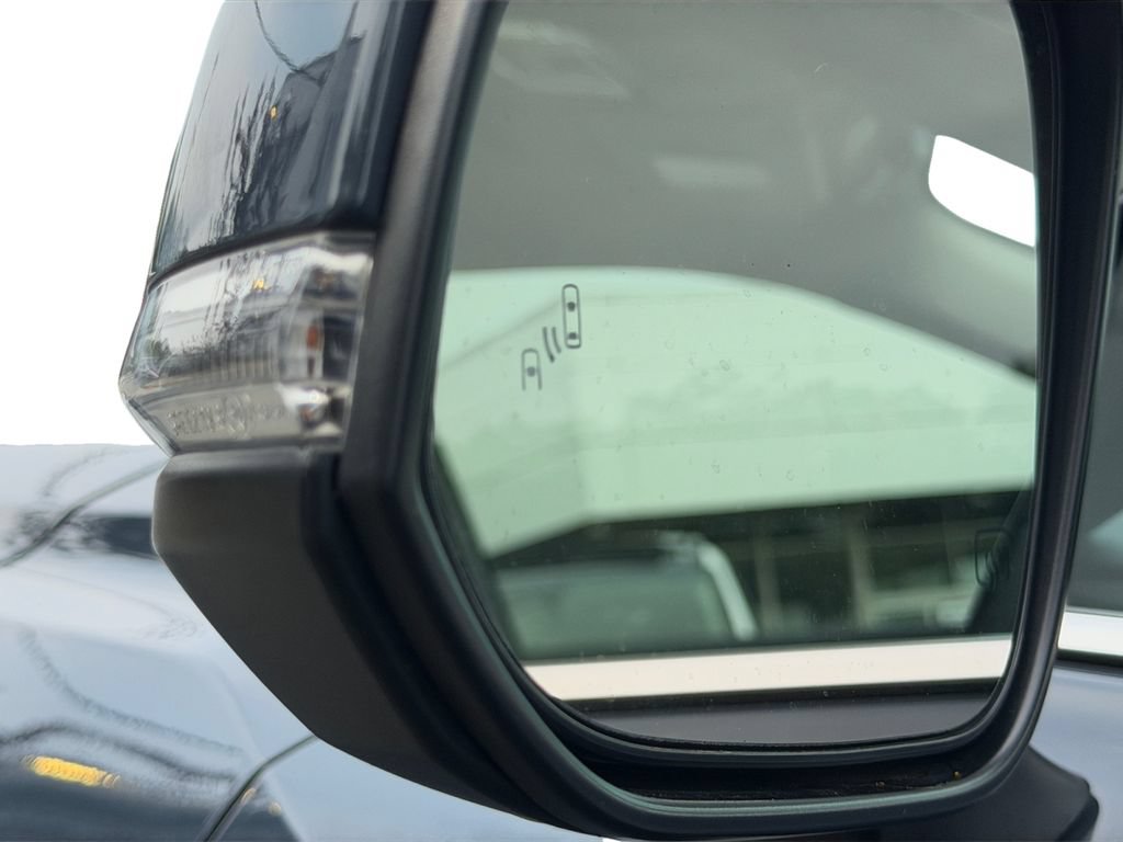 Used 2024 Toyota Grand Highlander AWD image 27