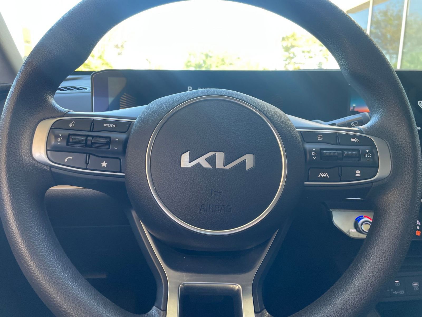 Used 2025 Kia K5 LXS image 28