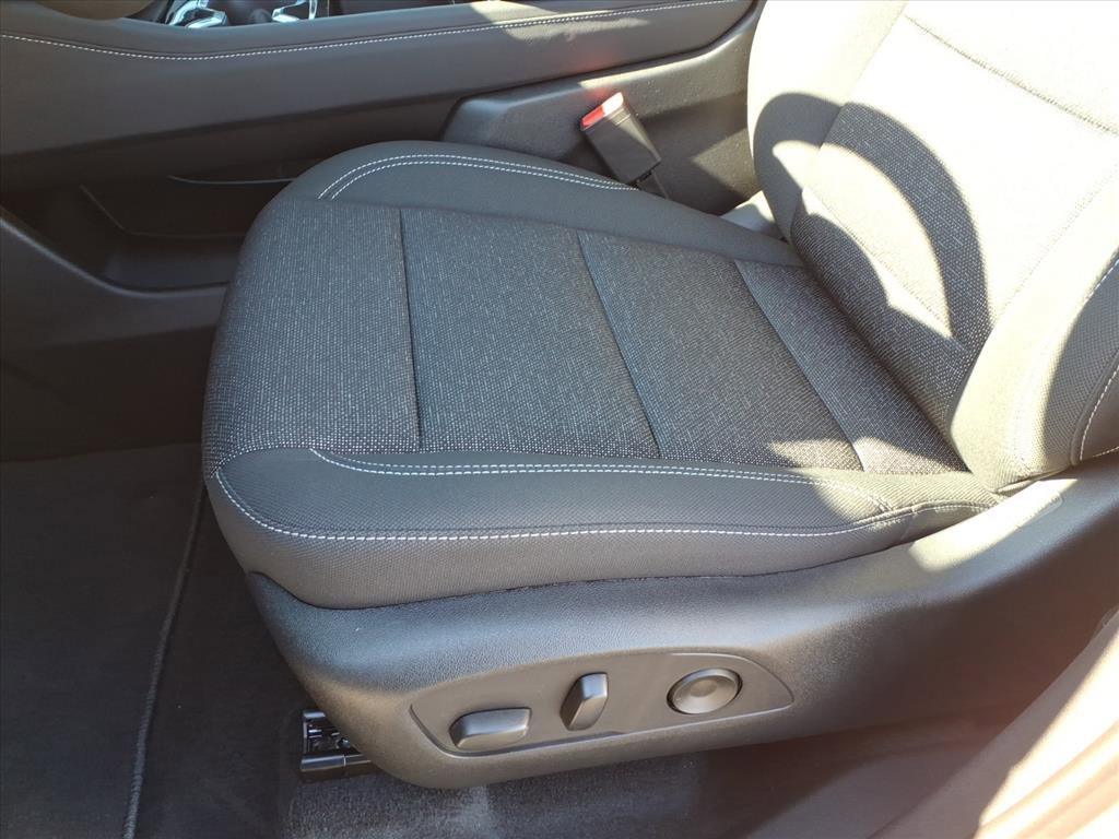 New 2026 Chevrolet Traverse LT w/ Driver Confidence Package image 14