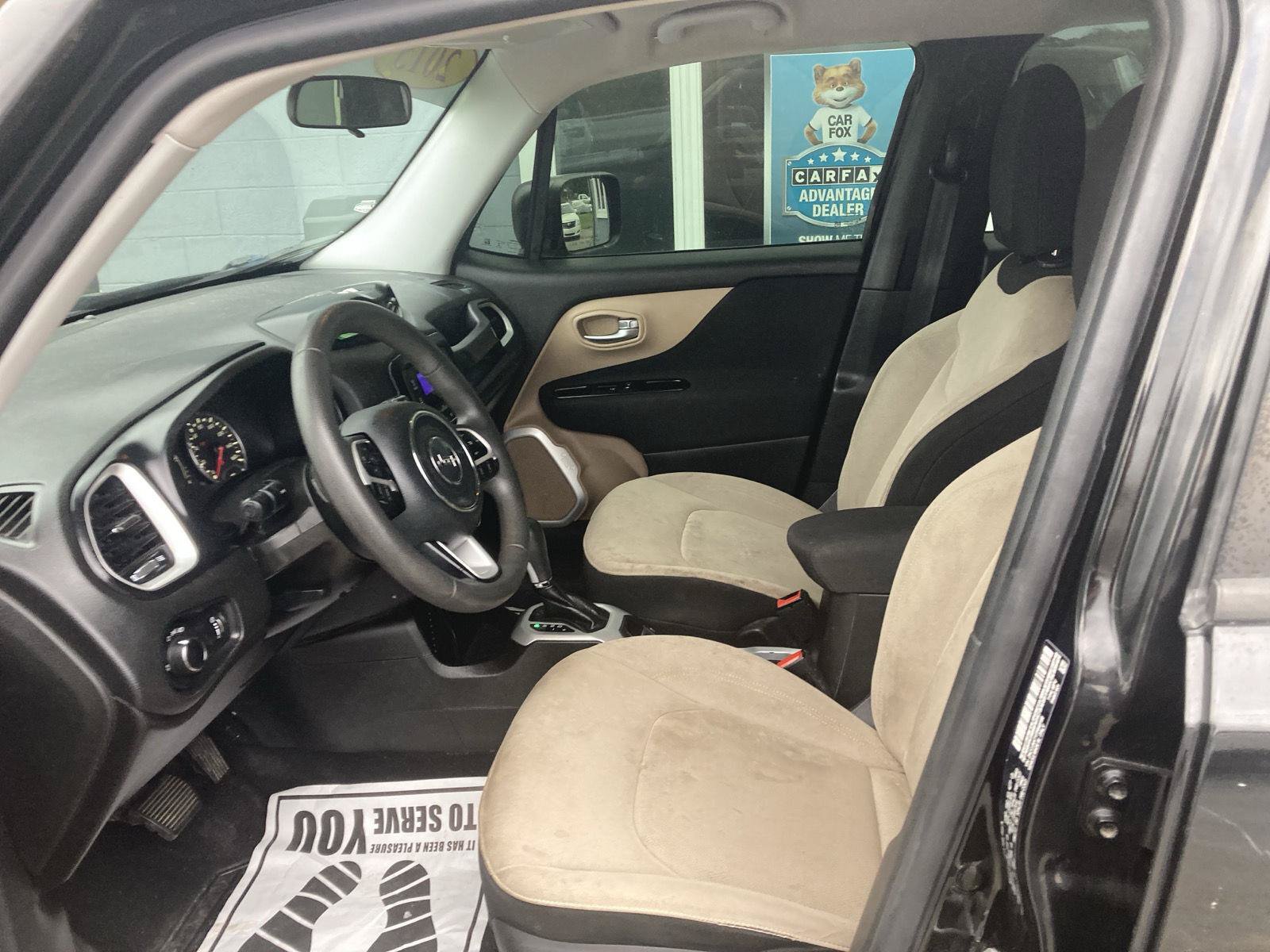 Used 2015 Jeep Renegade Sport w/ Power & Air Group FWD image 10