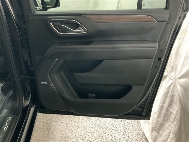 Used 2022 Chevrolet Suburban High Country w/ Max Trailering Package AWD/4WD image 21
