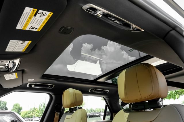 New 2026 Land Rover Range Rover Sport SE AWD/4WD image 4