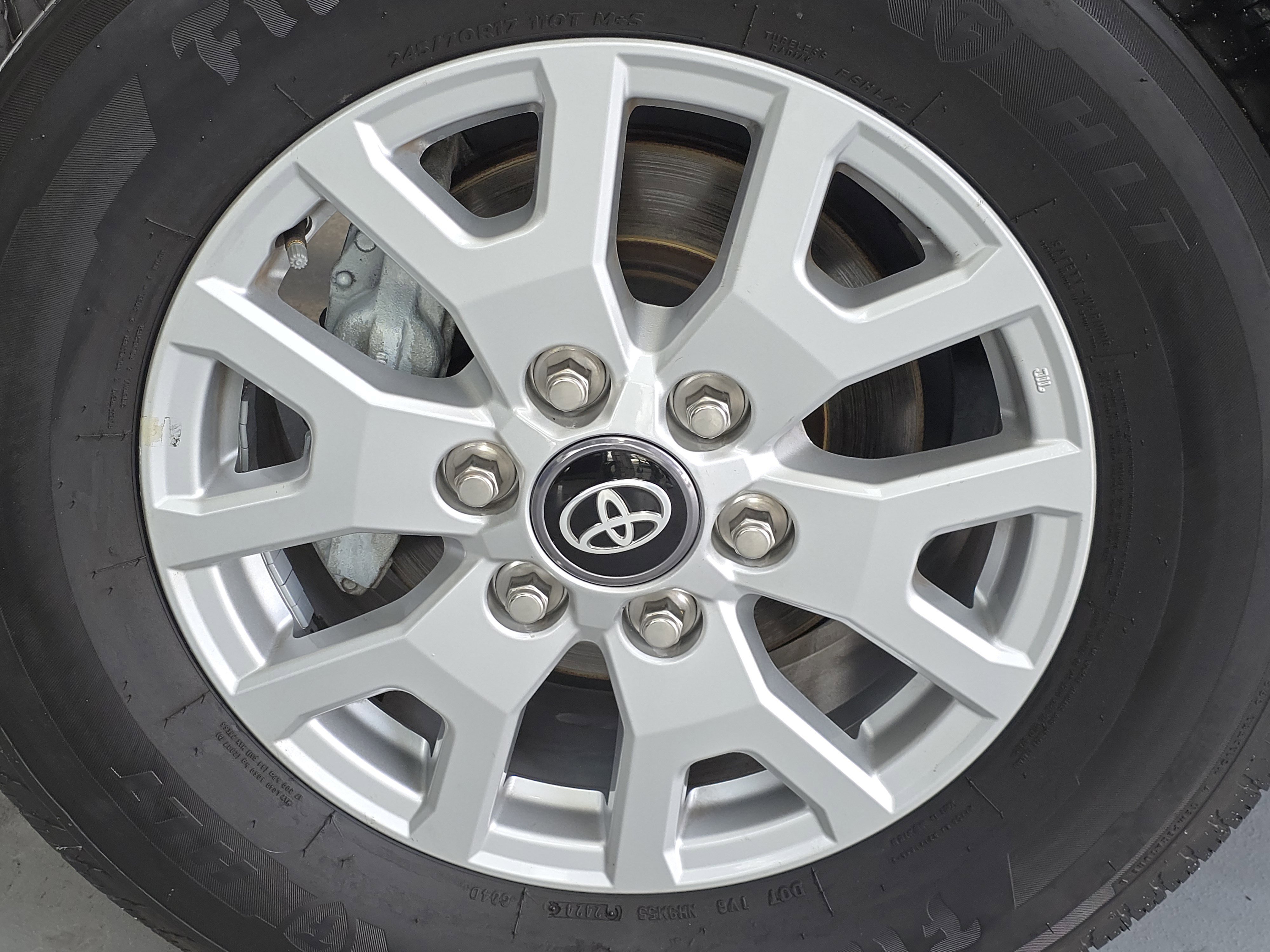 Used 2024 Toyota Tacoma TRD Sport image 11