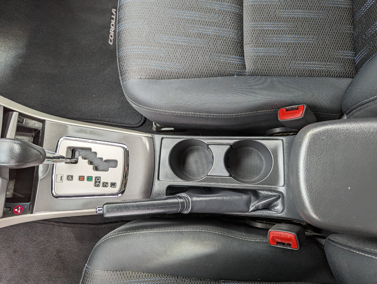 Used 2012 Toyota Corolla S image 16