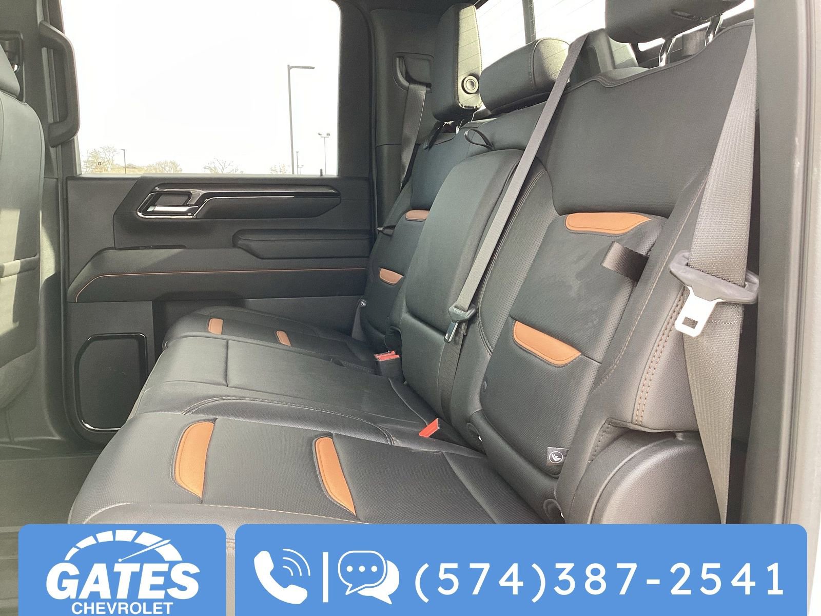 Used 2024 GMC Sierra 2500 AT4 w/ AT4 Premium Plus Package image 16