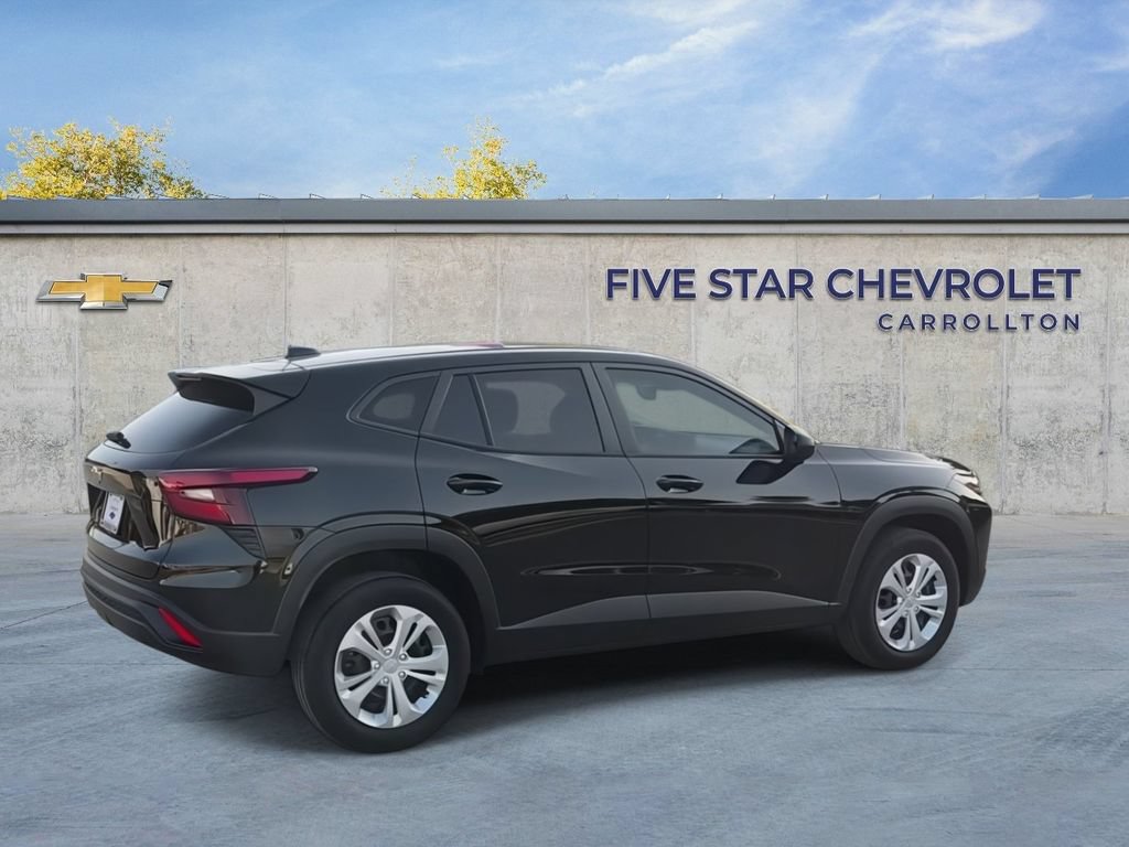 Used 2024 Chevrolet Trax LS FWD image 8