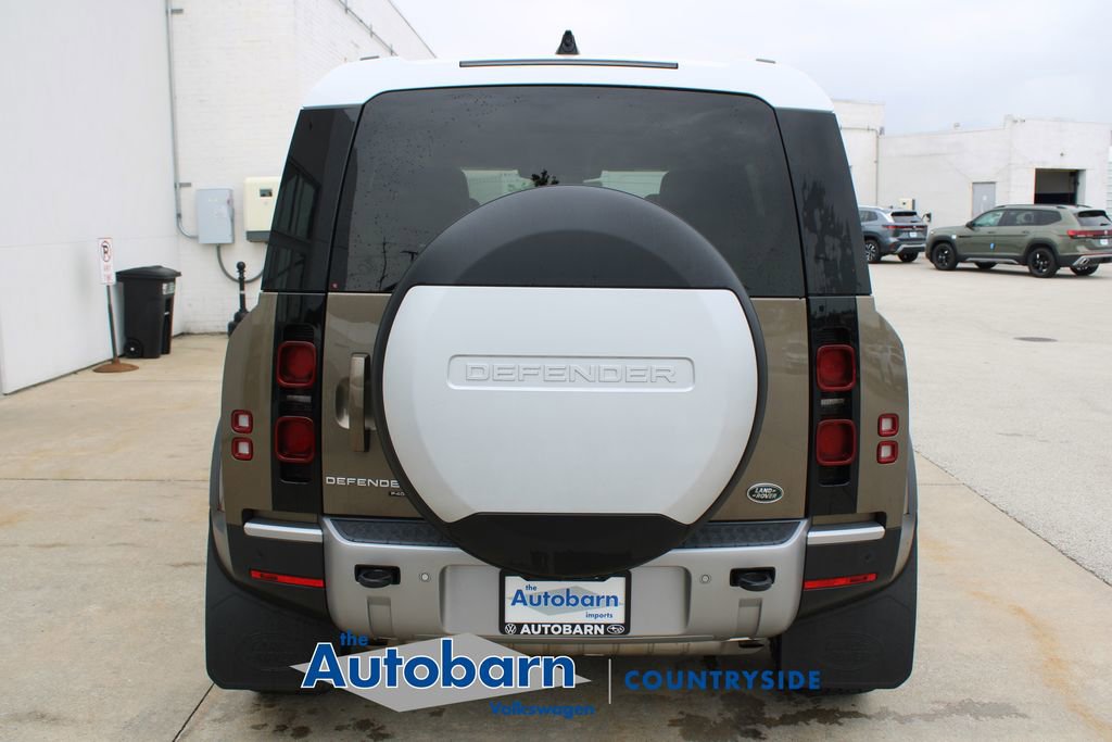 Used 2021 Land Rover Defender 110 SE AWD/4WD image 5