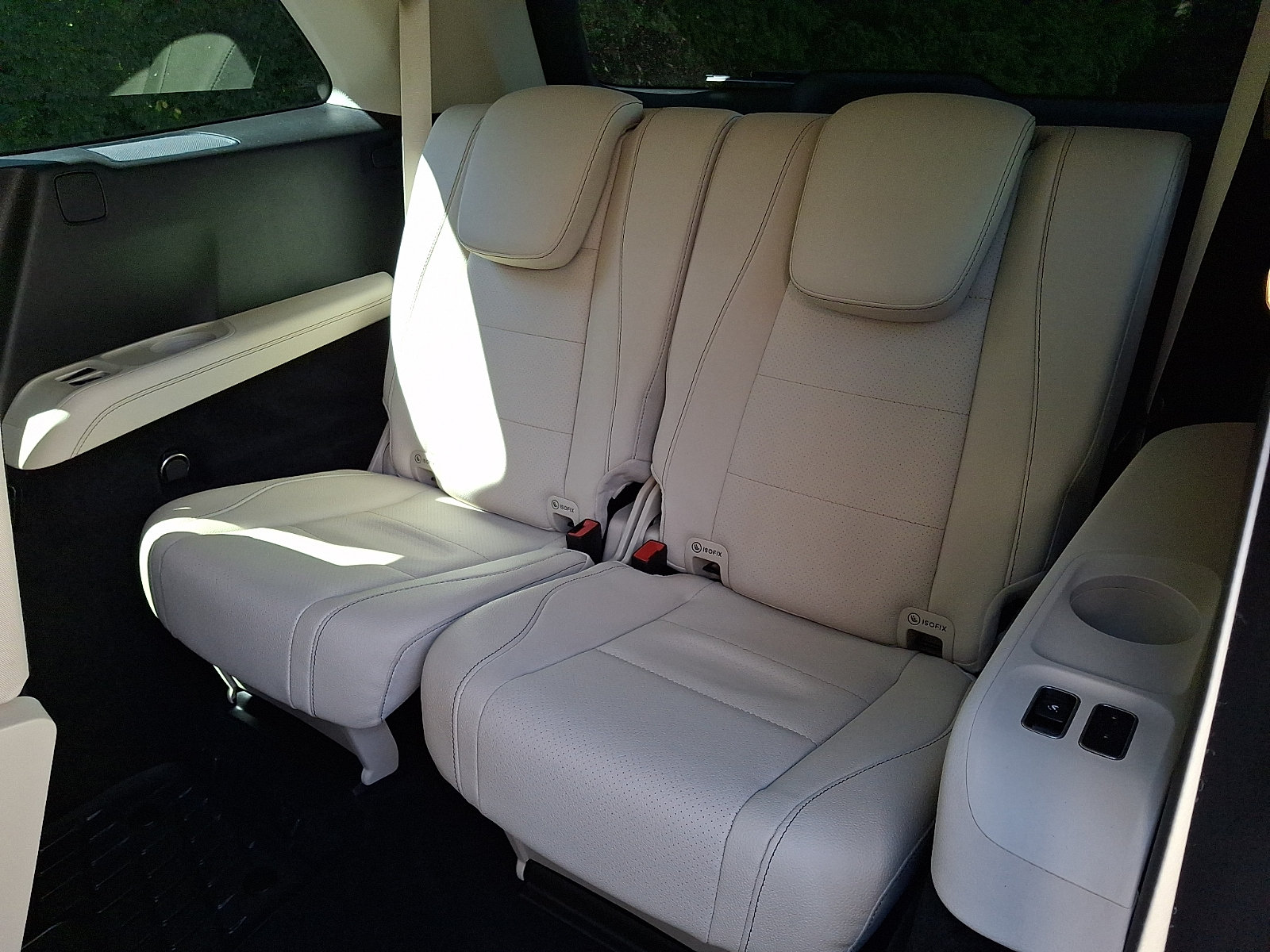 Used 2022 Mercedes-Benz GLS 450 4MATIC image 10