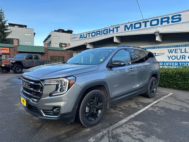 Used 2023 GMC Terrain AT4 image 2