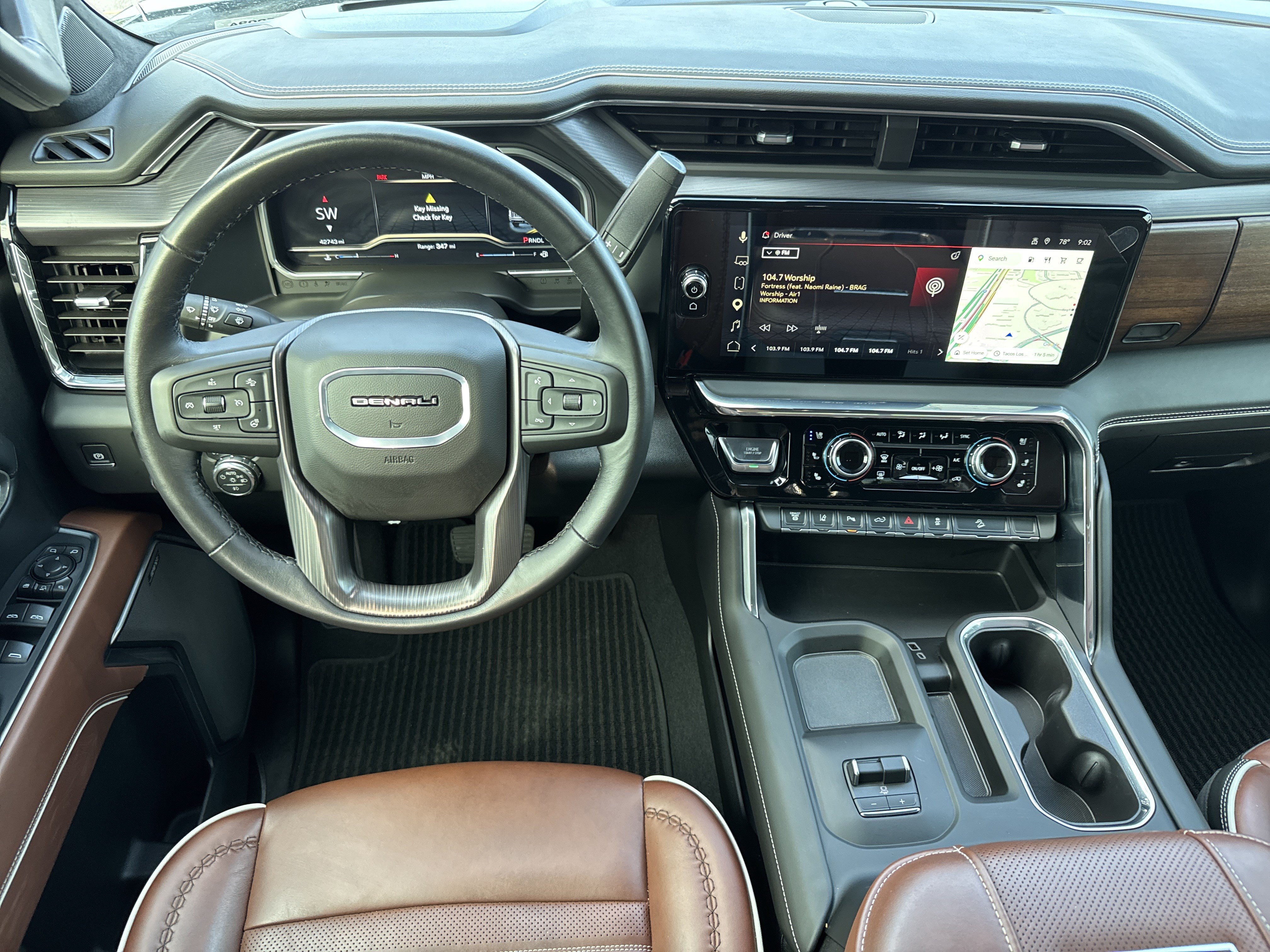 Used 2025 GMC Sierra 2500 Denali Ultimate AWD/4WD image 18