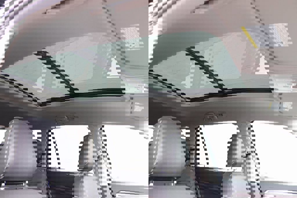 Used 2021 Volkswagen Atlas SEL image 6