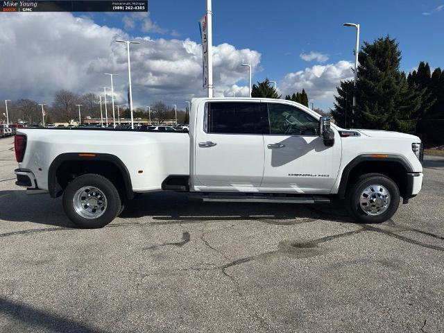 New 2026 GMC Sierra 3500 Denali w/ Denali Reserve Package image 9