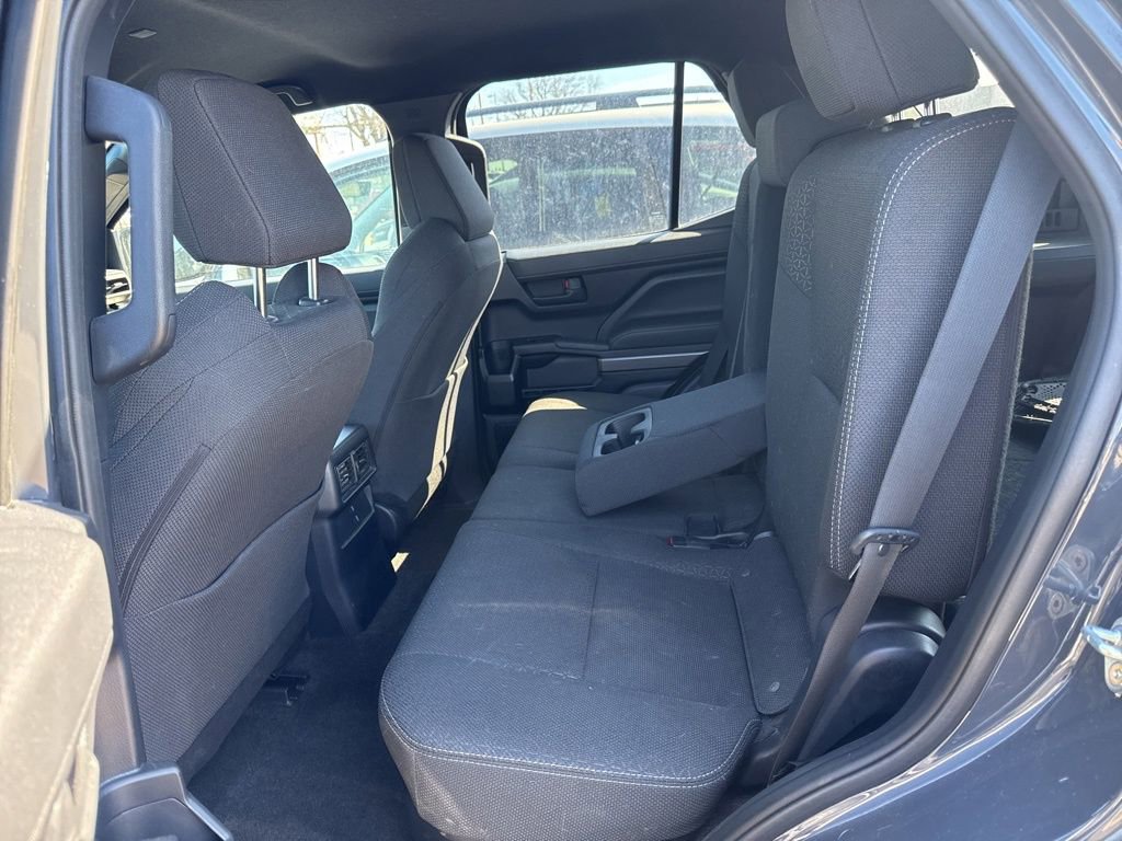 Used 2025 Toyota 4Runner SR5 image 10