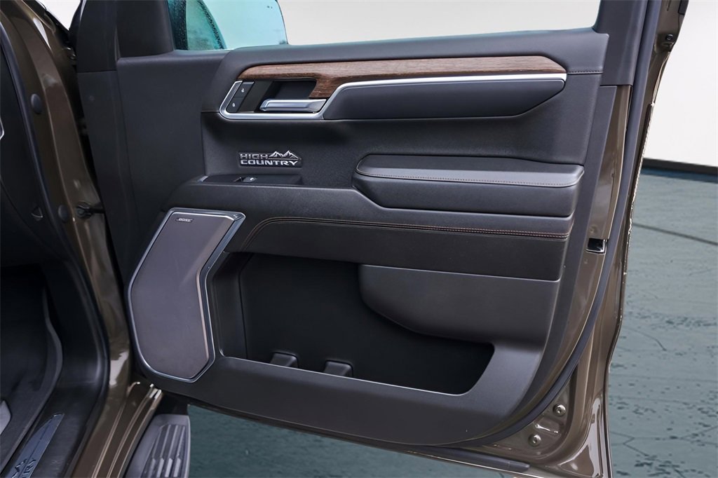 Used 2023 Chevrolet Silverado 1500 High Country w/ High Country Premium Package image 32