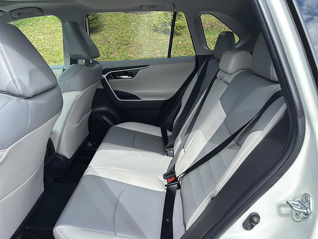 Used 2022 Toyota RAV4 Limited AWD/4WD image 16