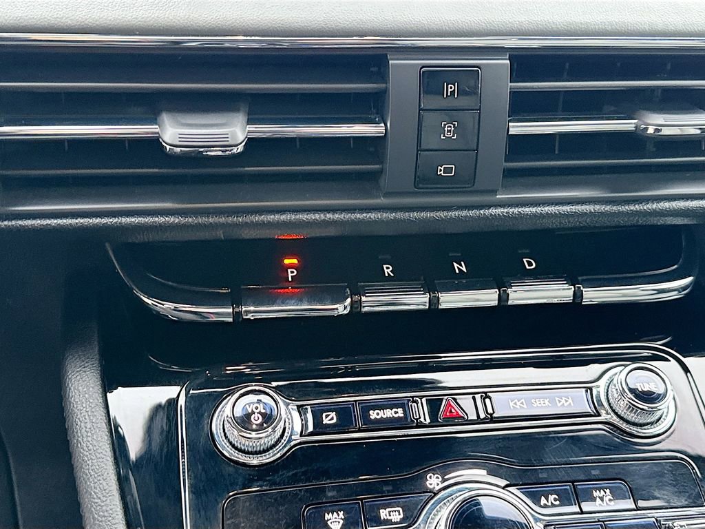 Used 2022 Lincoln Corsair Reserve w/ Equipment Group 201A image 15