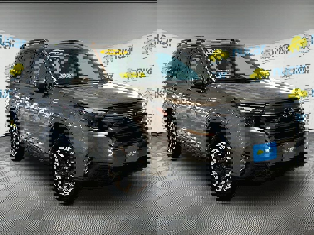 Used 2025 Subaru Forester Premium AWD/4WD image 1