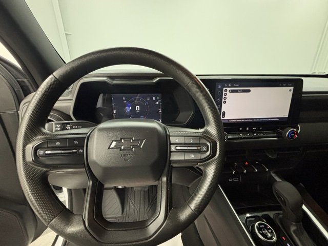 Used 2023 Chevrolet Colorado Trail Boss w/ Technology Package image 17