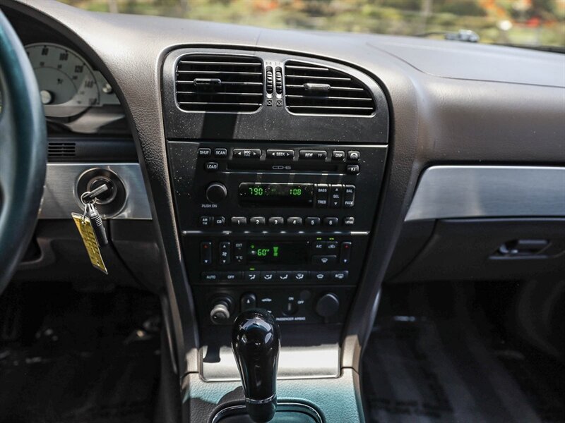 Used 2002 Ford Thunderbird RWD image 24