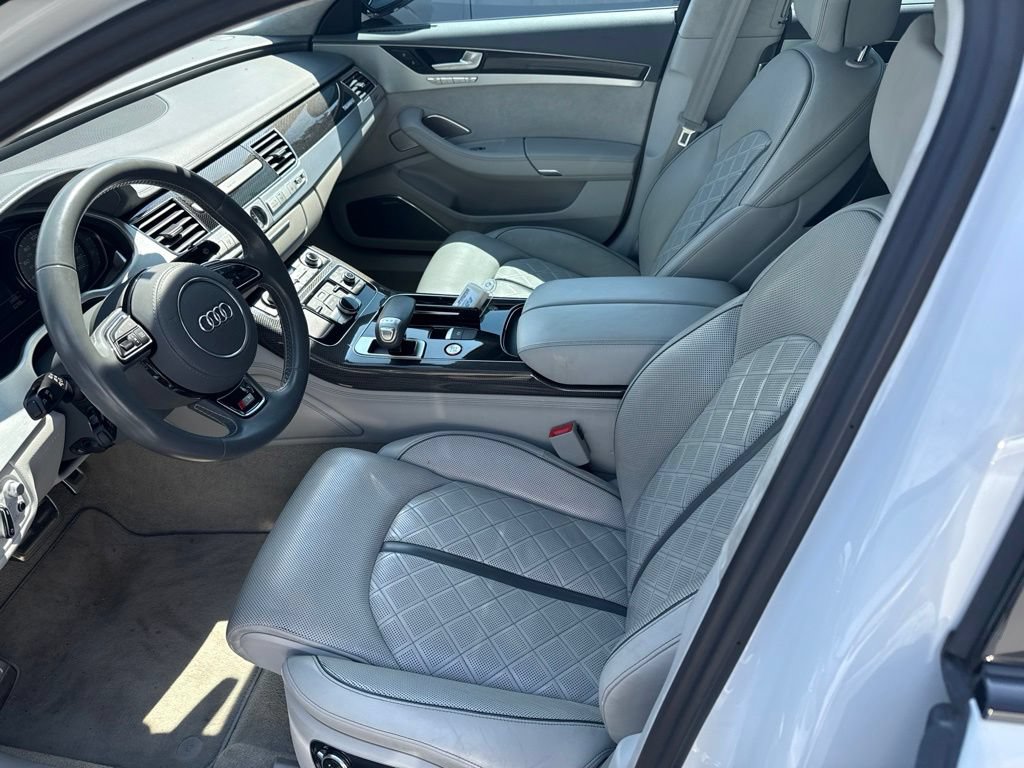 Used 2017 Audi S8 Plus w/ Dynamic Package AWD/4WD image 5