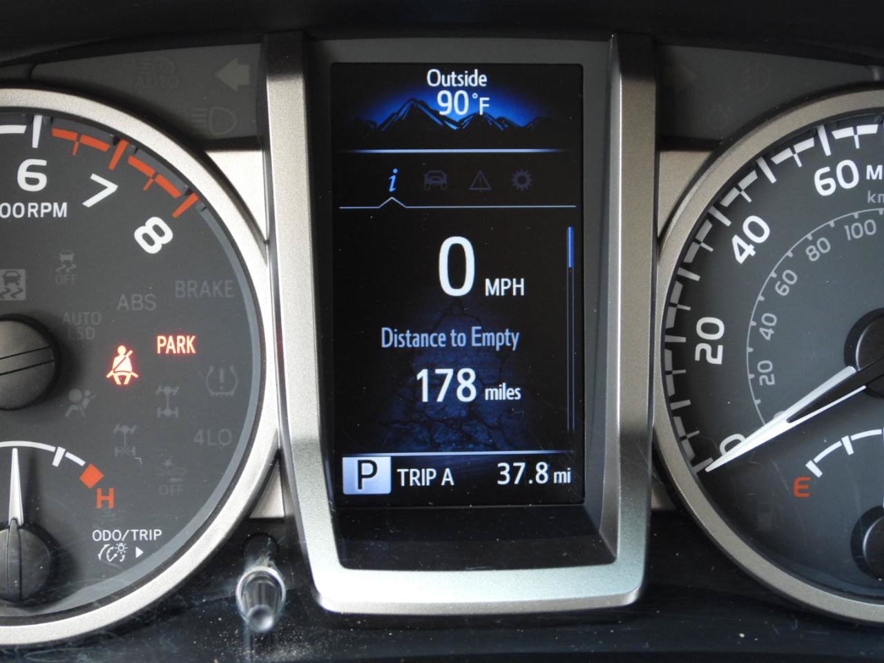 Used 2022 Toyota Tacoma SR5 w/ Technology Package RWD image 69