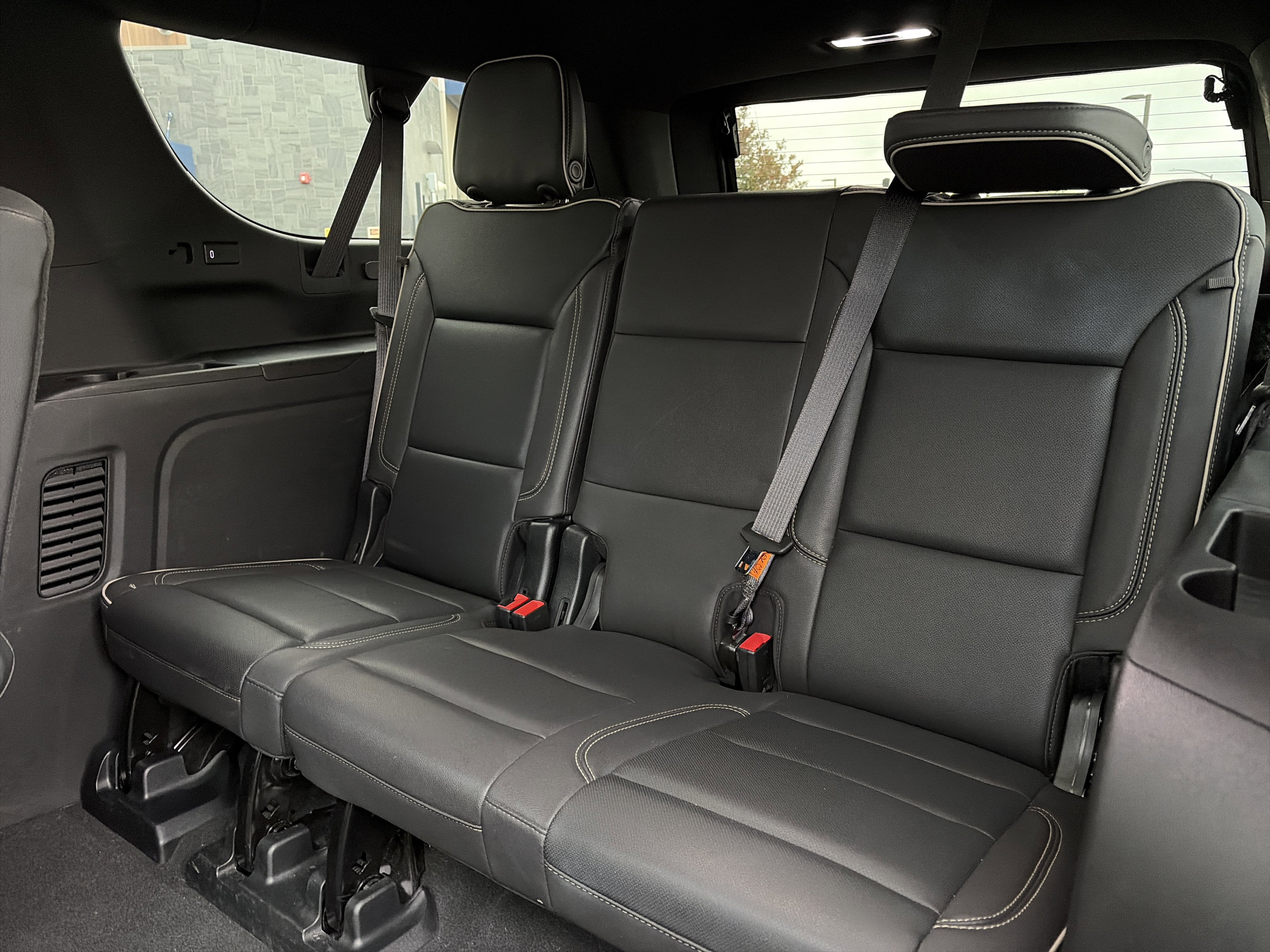 Used 2023 GMC Yukon XL SLT w/ SLT Luxury Package AWD/4WD image 26