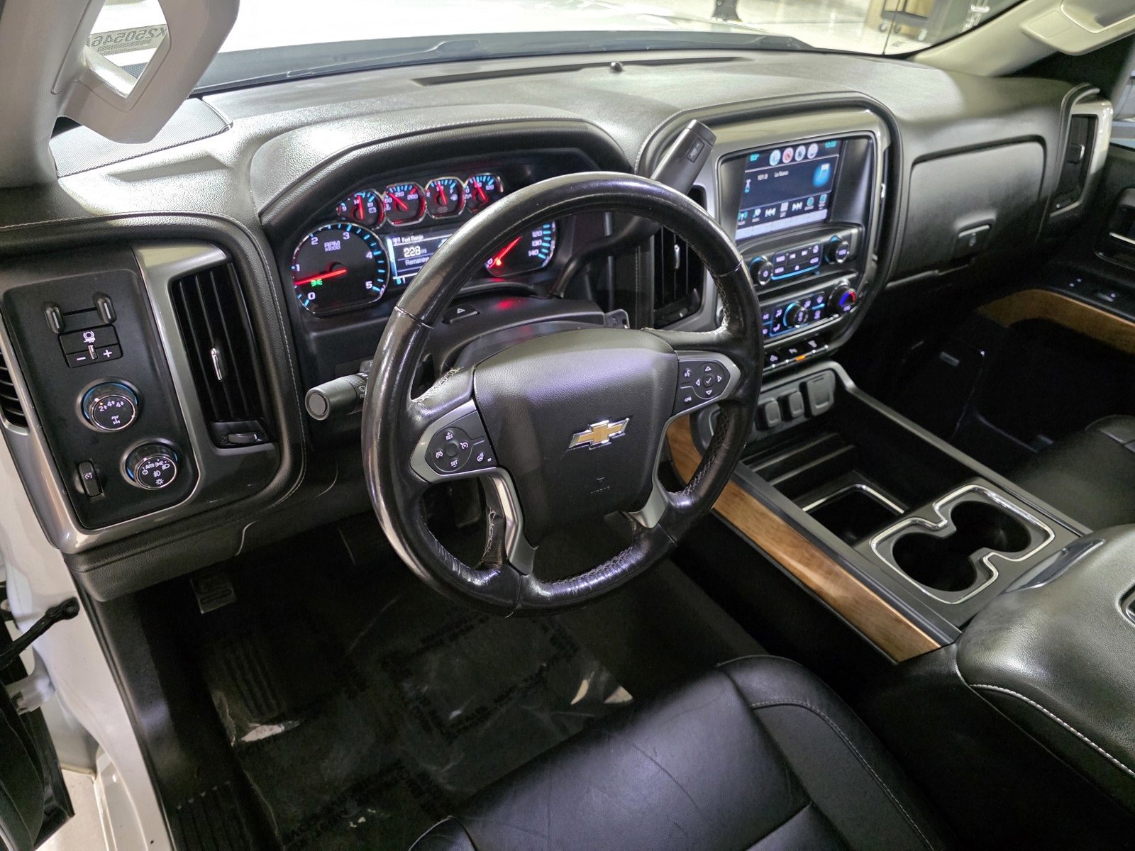 Used 2018 Chevrolet Silverado 3500 LTZ w/ Duramax Plus Package image 26