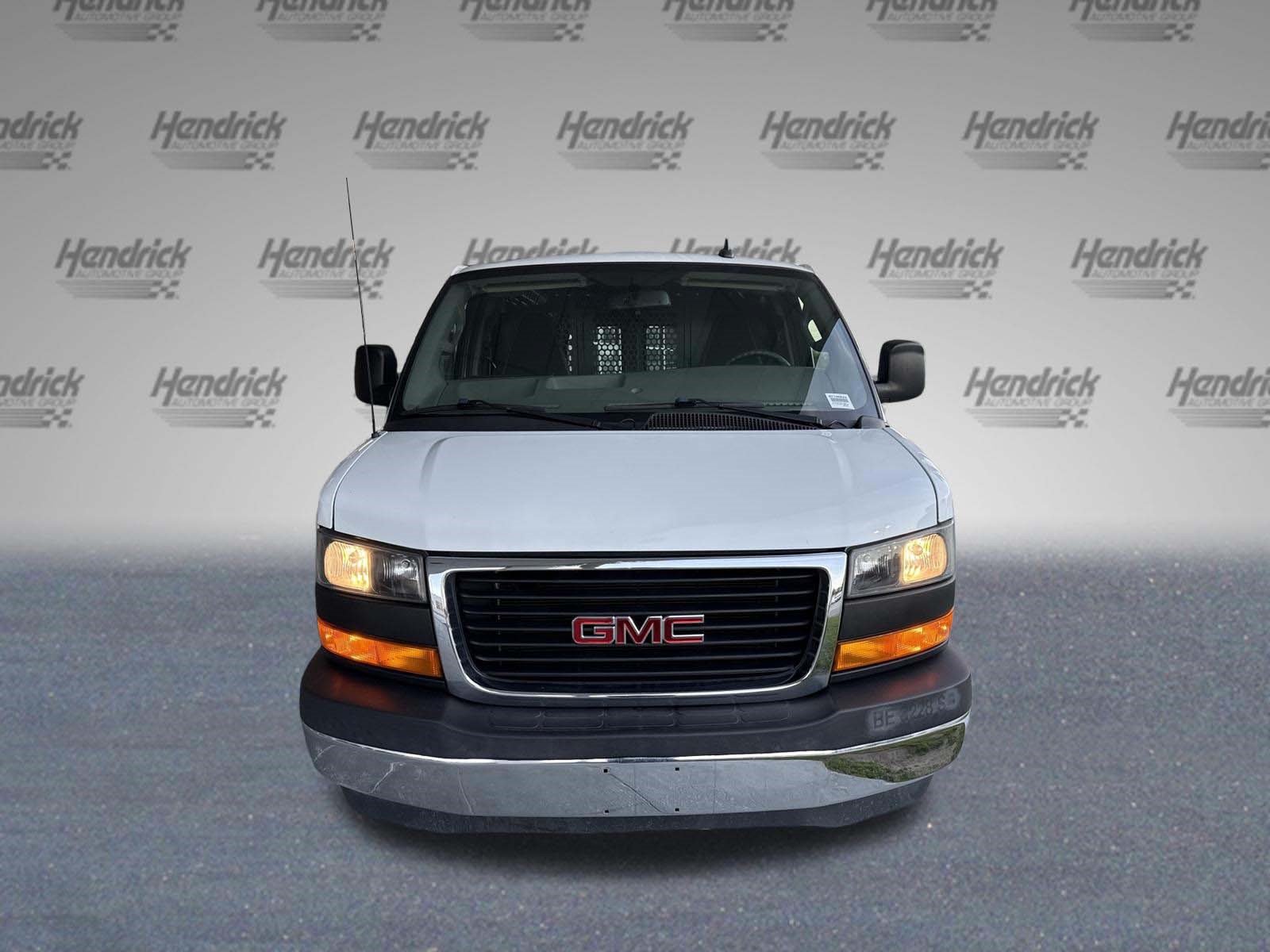 Used 2022 GMC Savana 2500 w/ Driver Convenience Package RWD image 3