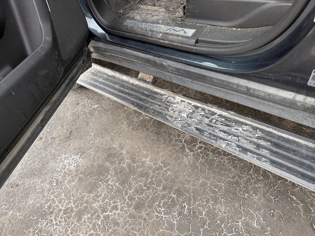 Used 2021 Chevrolet Tahoe High Country w/ Premium Package image 8