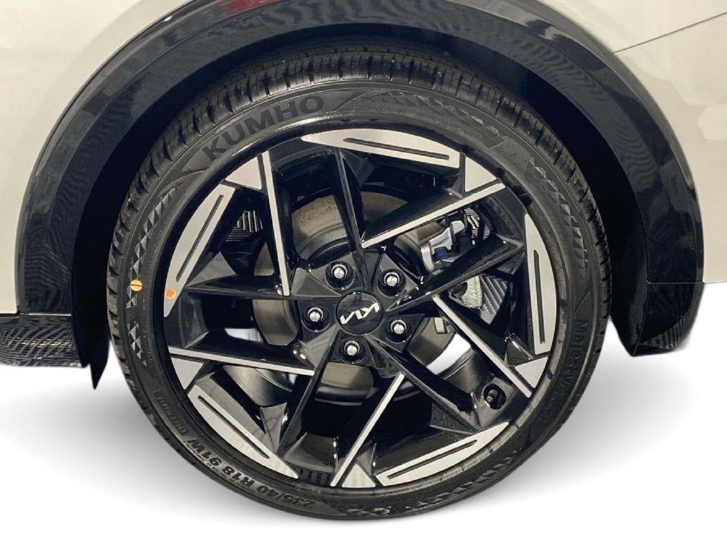 New 2026 Kia K4 EX w/ GT-Line Premium Package FWD image 32
