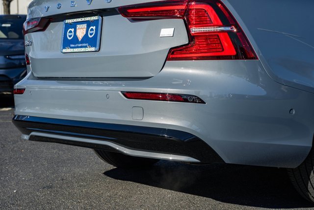 Used 2023 Volvo S60 T8 Plus image 8